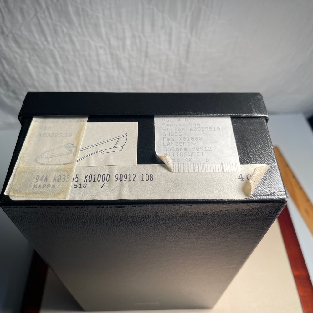Chanel Empty Shoe Box - Picture 4 of 8